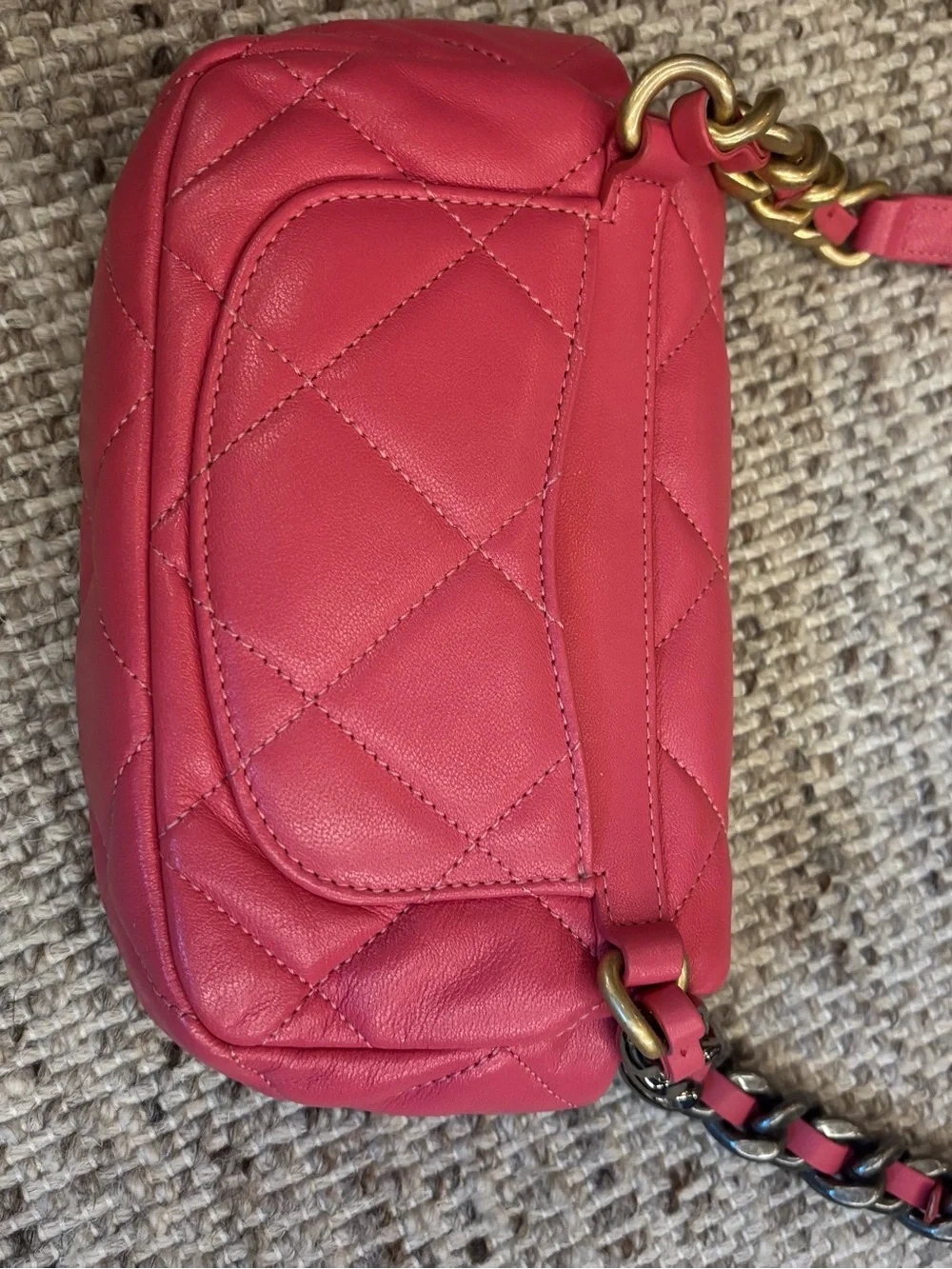 CHANEL Fanny Pack